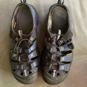 Men’s keen sandals